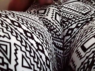 MADRASTRA NECESITA POLLA Y COÑ_O URGENTE (ES ADICTA A FOLLAR)